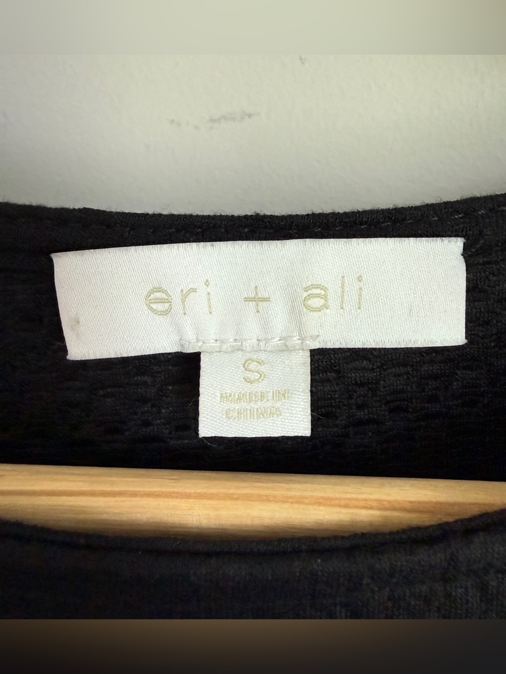 Eri + Ali Black Floral Lace Bell Sleeve Top Textured Mixed Media Dark Academia S - Picture 5 of 9